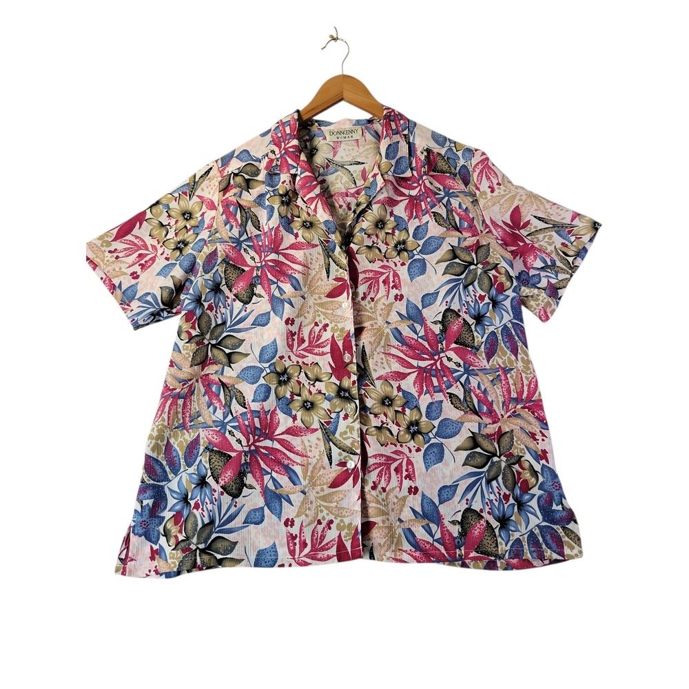 Donnkenny Woman Plus Floral Buttonβ Front Shirt Pink Blue Tropical Vacation Top